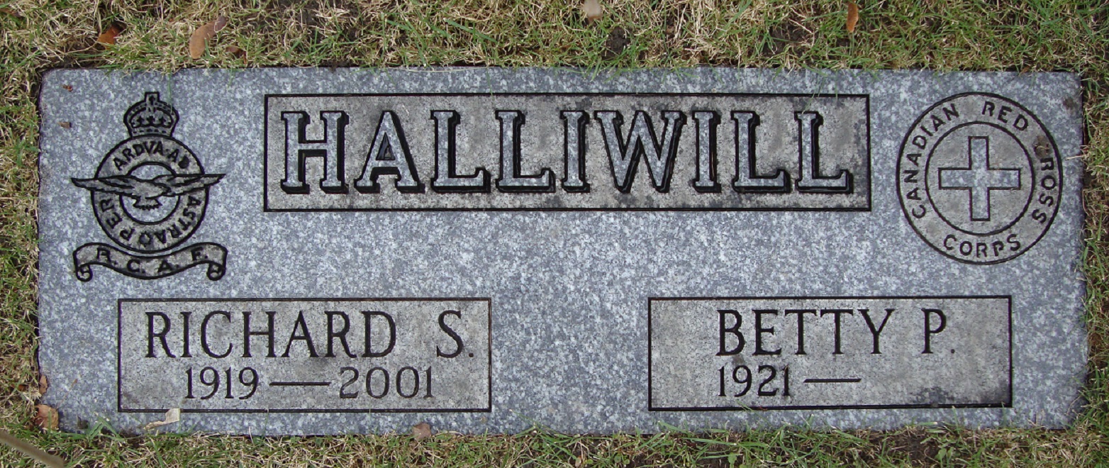 HALLIWILL Richard S 1913-2001 _Betty P 1921 SMACW Cemetery