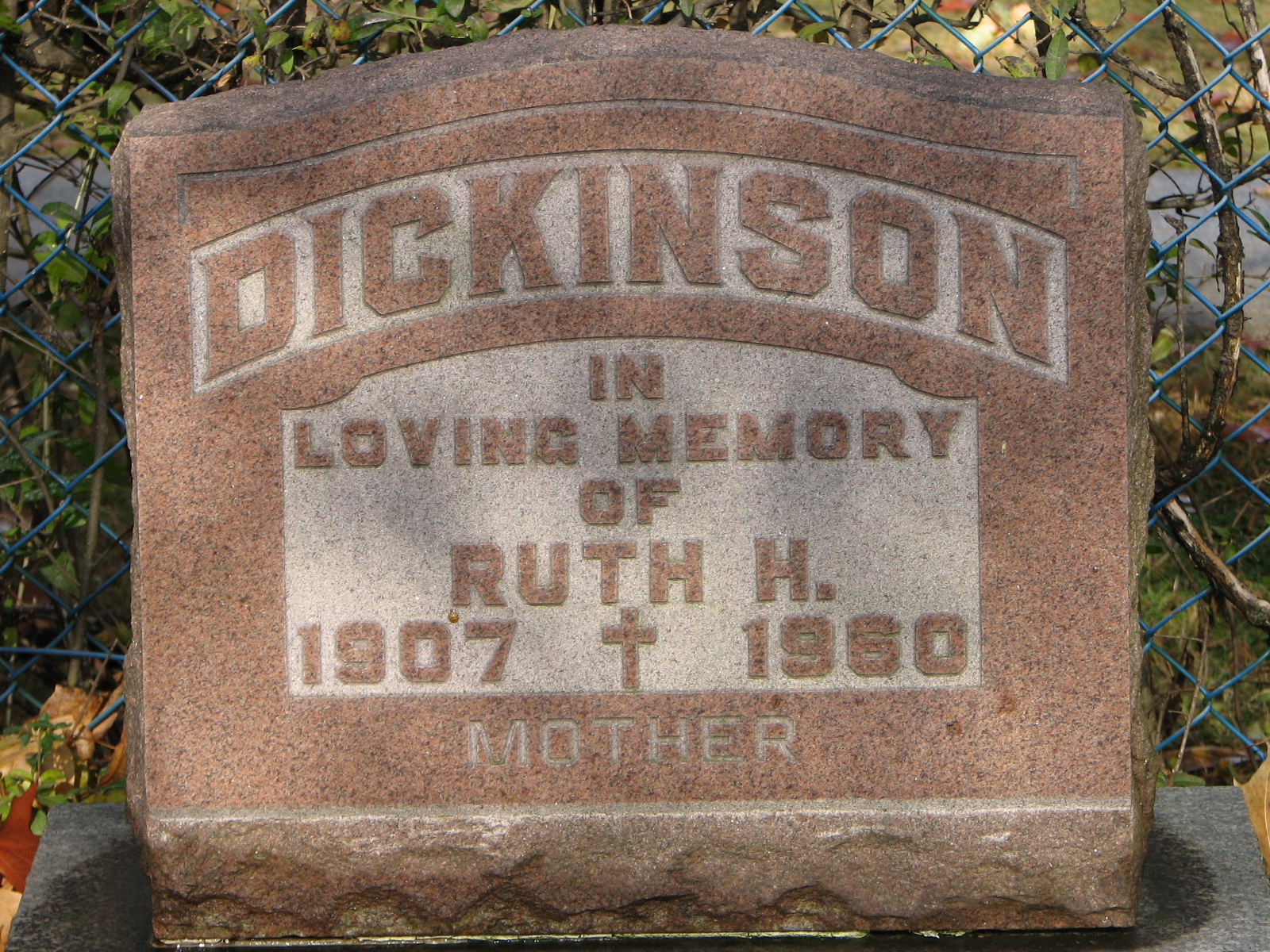 Ruth Dickinson 1907-1960 Sect D Row 2