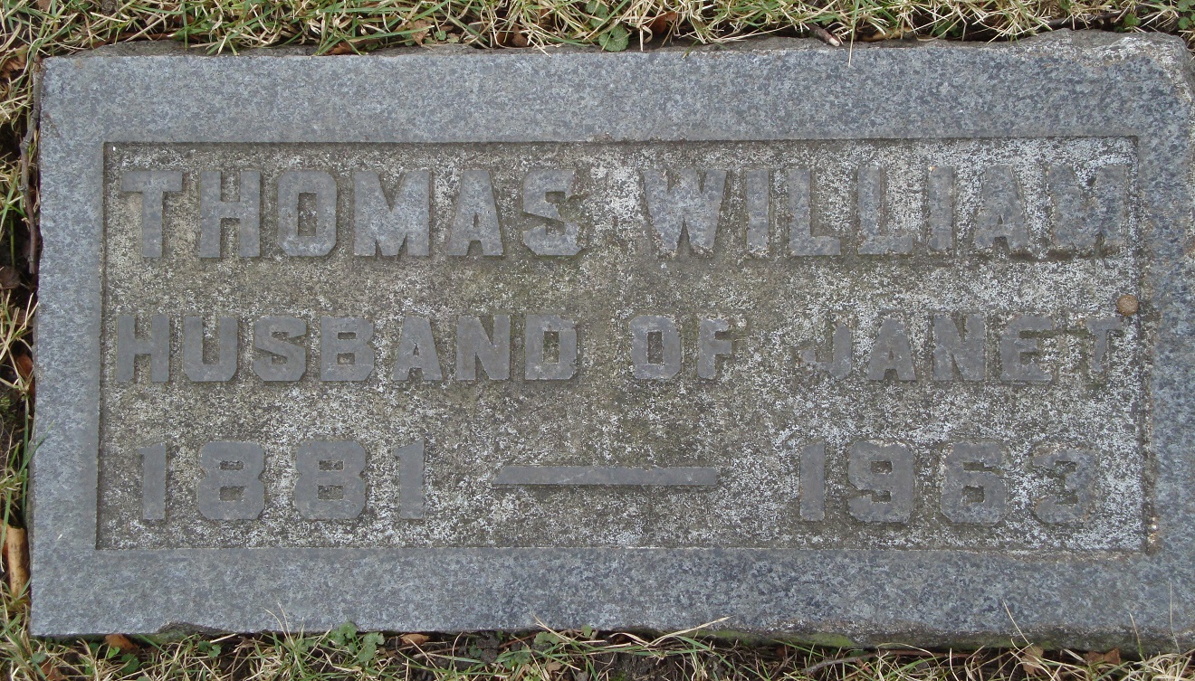 Thomas William Dixon 1881-1963 Spouce Janet Sect D Row 9