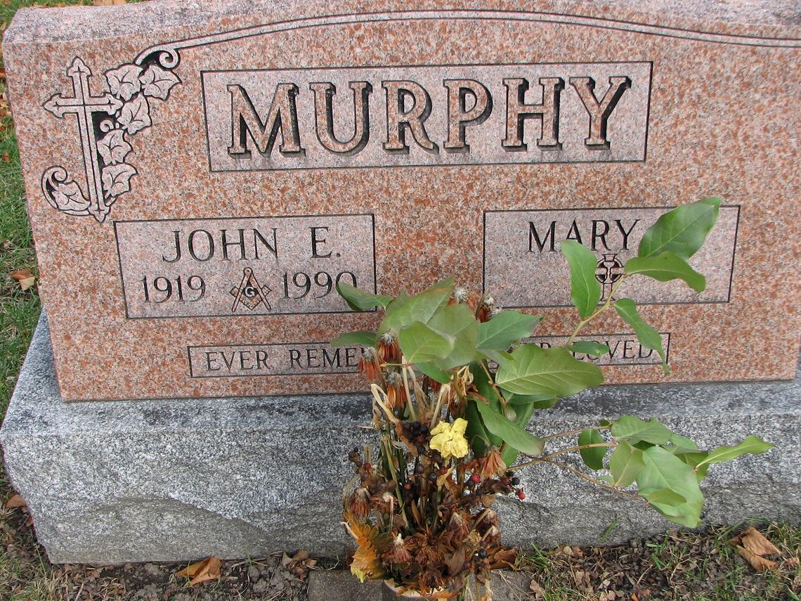 MURPHY - John E. 1919-1990 _ Mary
