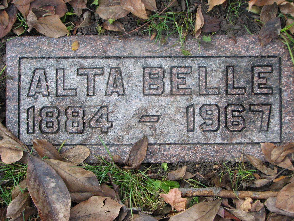 Alta Belle Wilkinson 1884-1967 Lot 89-90